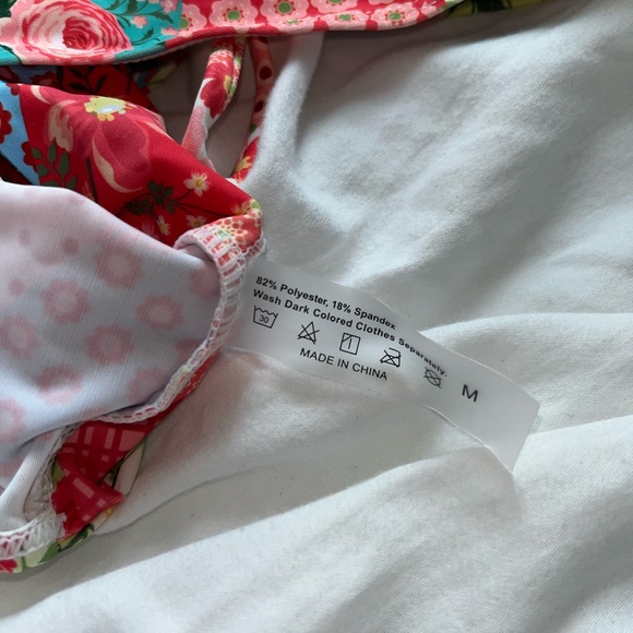 SOLD super cute patterned bandeau bikini top size medium - Picture 3 of 3